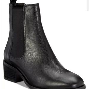 Black Chelsea boots
